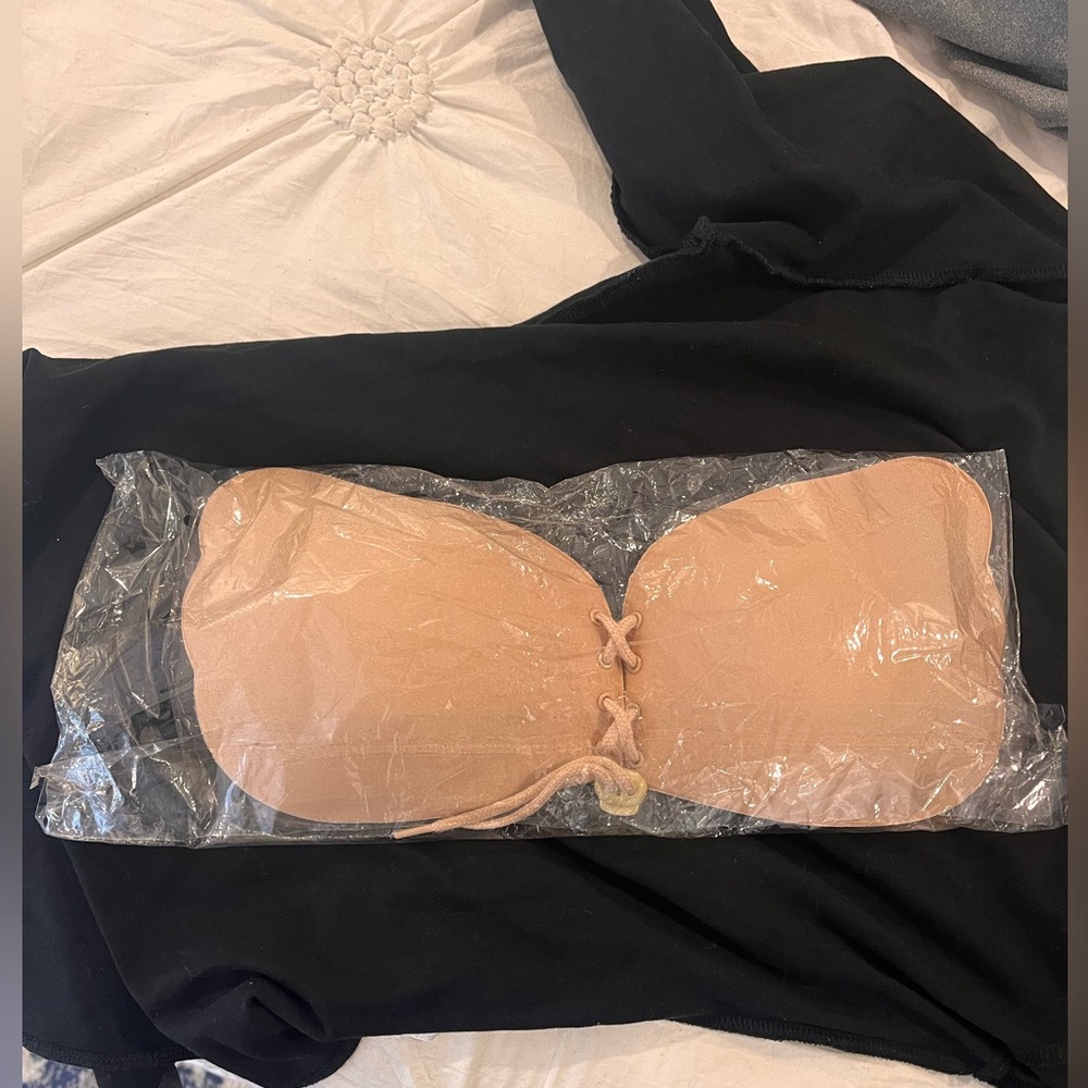 Strapless adhesive sticky tie up bra